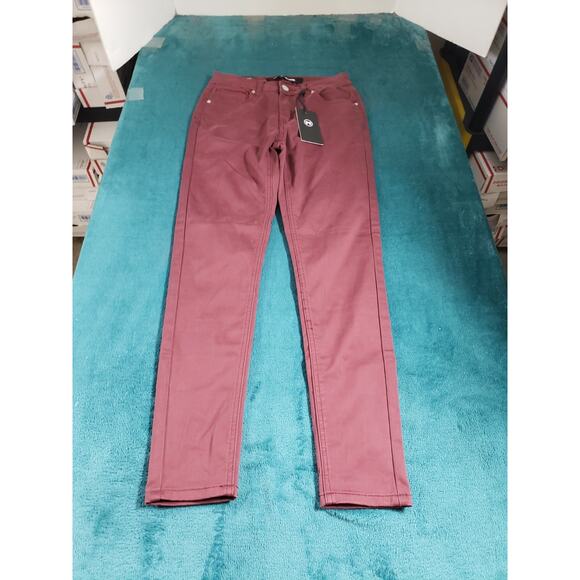 Ashley Mason Jeans Size 3 Womens Red Stretch Pants Mid Rise Skinny NWT - Picture 1 of 15